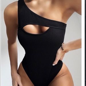 🌟❤️One Shoulder Swimsuit Black